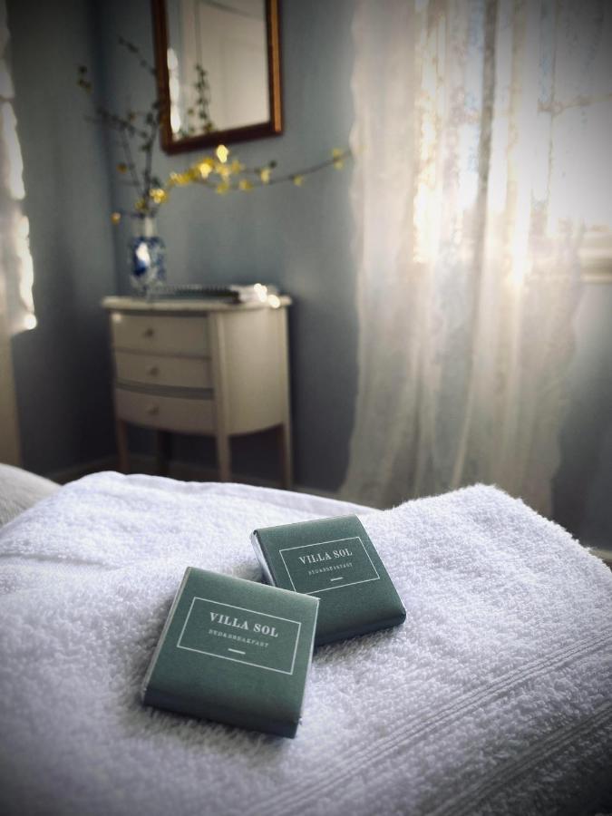 Villa Sol B&B And Hostel Боргхольм Экстерьер фото